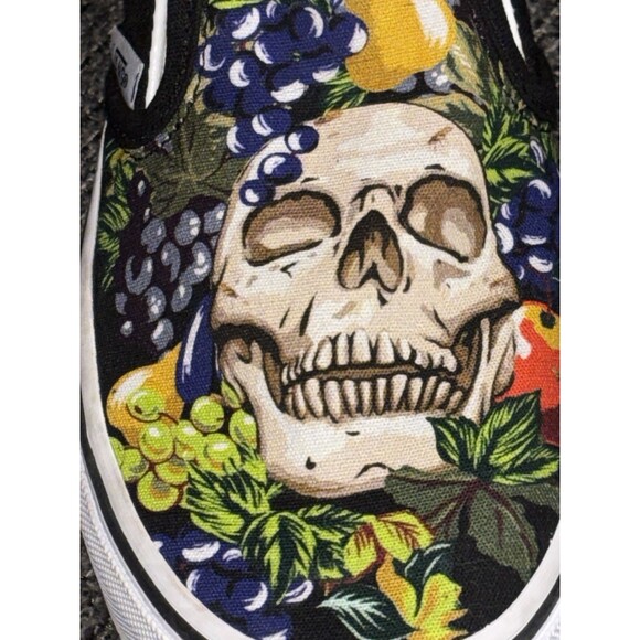 Vans Classic Slip-On Fruit Skull Black/White Women’s Size 5.5 Men’s Size 4 NWOT - Picture 6 of 11